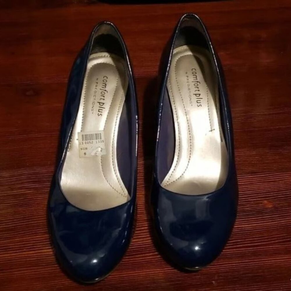Navy blue heels - size 6.5